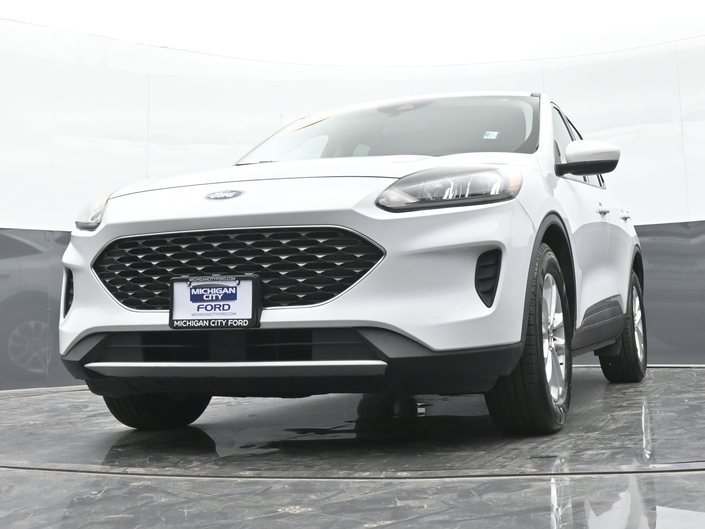 Used 2021 Ford Escape SE w/ Convenience Package image 39