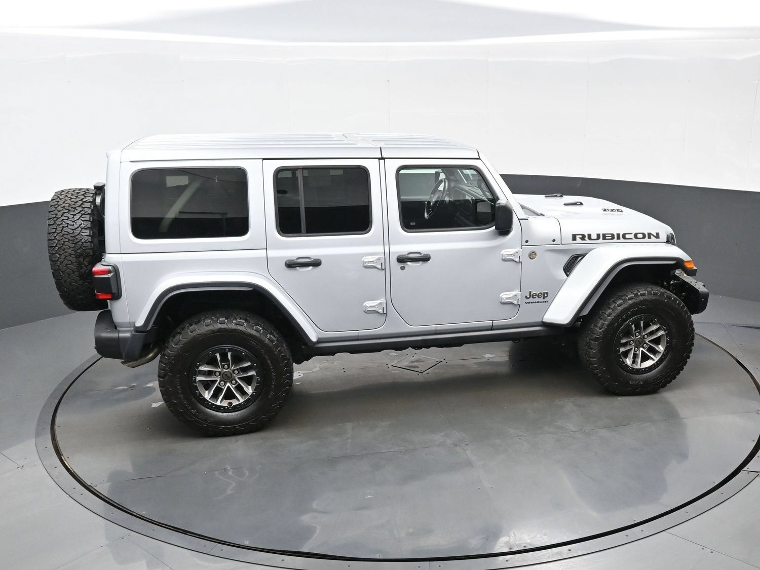 Used 2024 Jeep Wrangler Unlimited Rubicon 392 AWD/4WD image 39