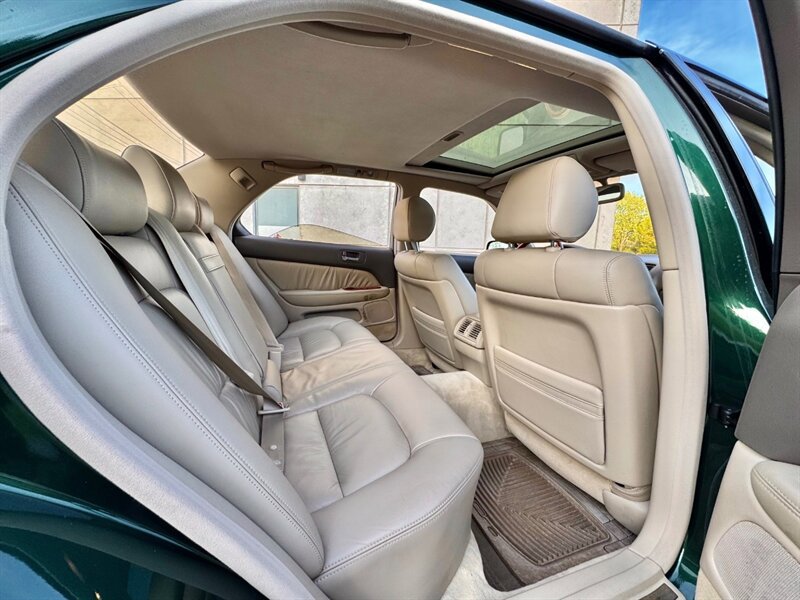 Used 2000 Lexus LS 400 RWD image 24
