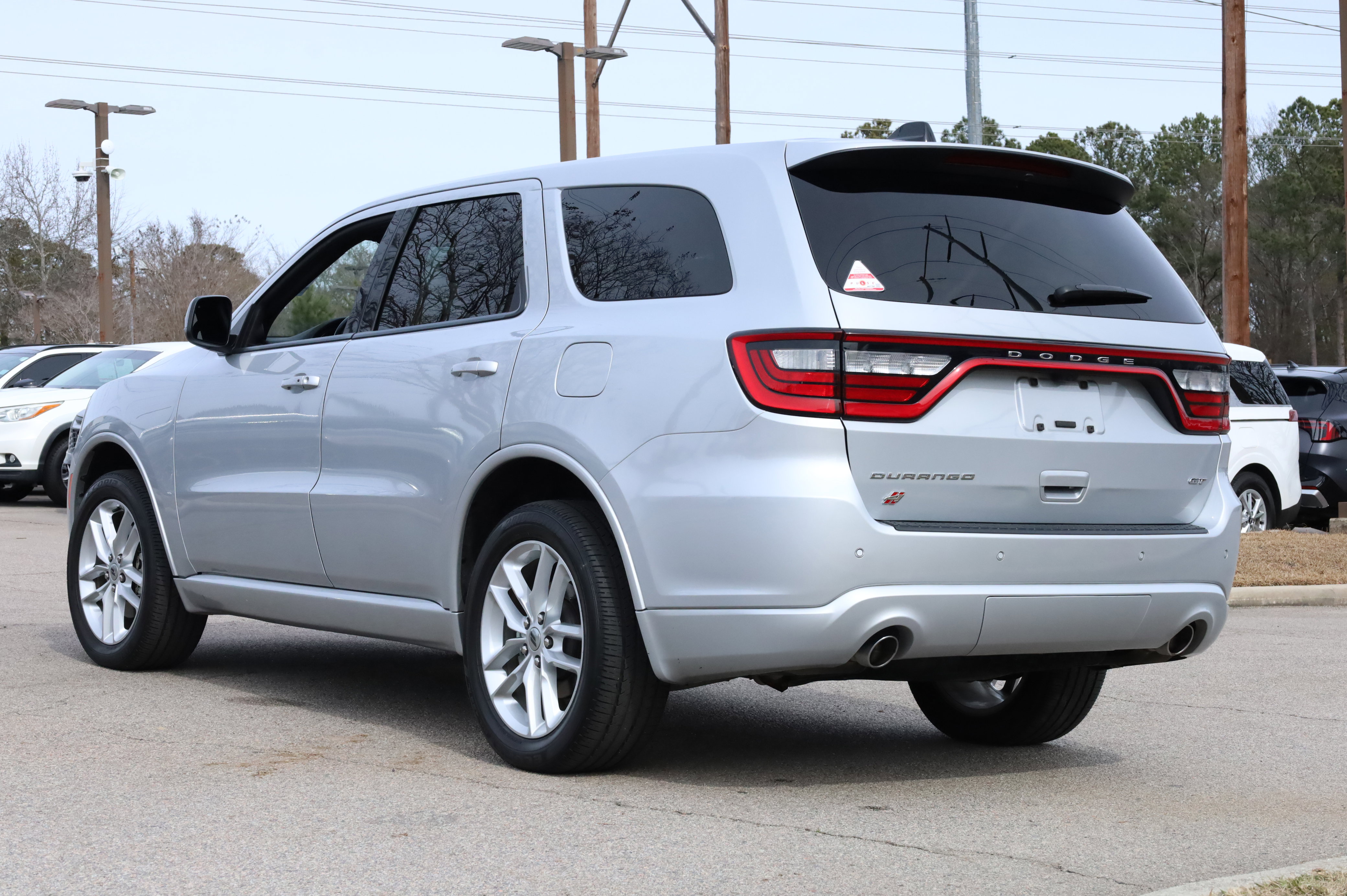 Used 2023 Dodge Durango GT image 3