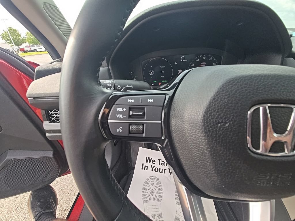 Used 2024 Honda Accord Touring image 18