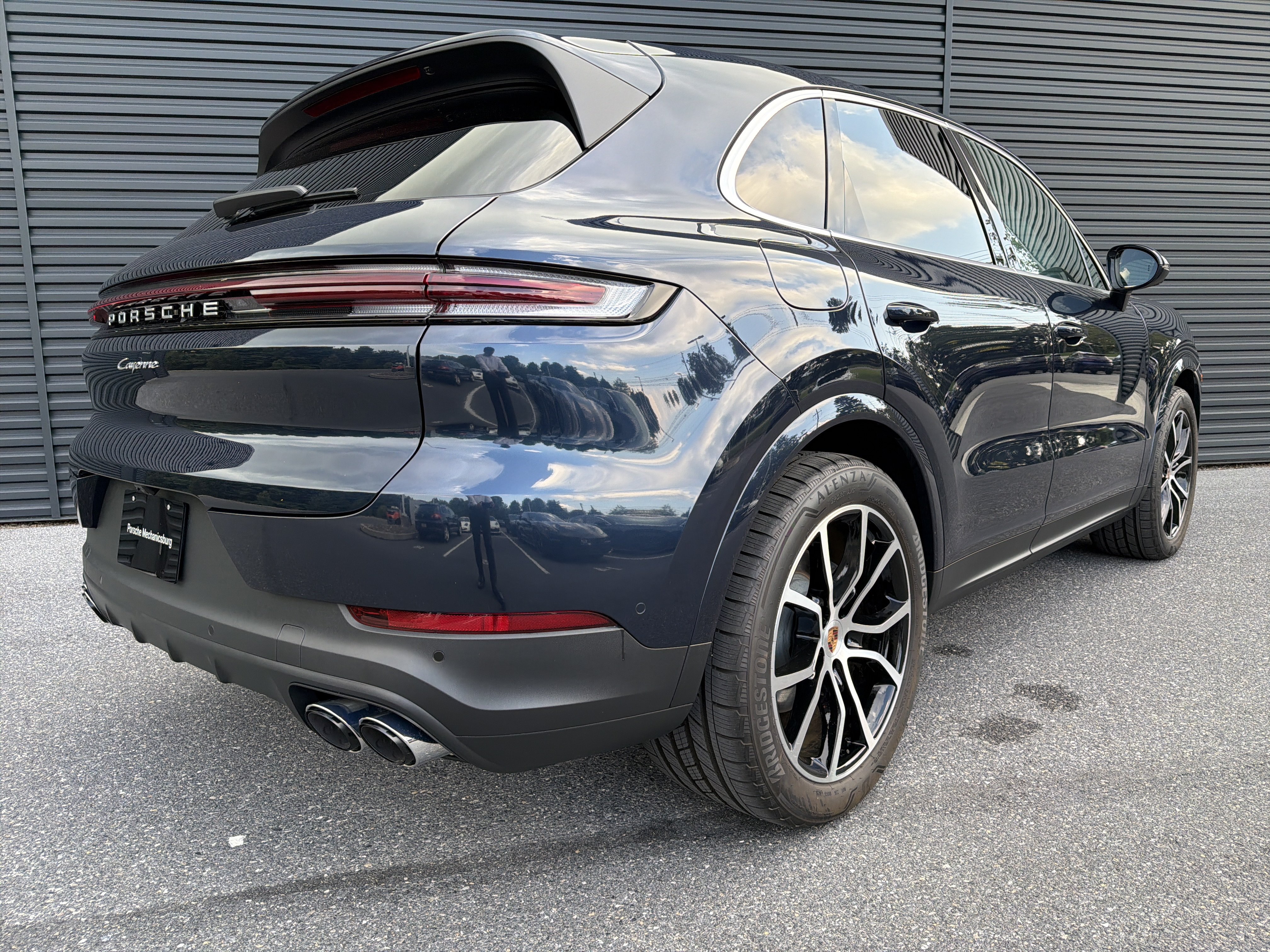 New 2026 Porsche Cayenne AWD/4WD image 5