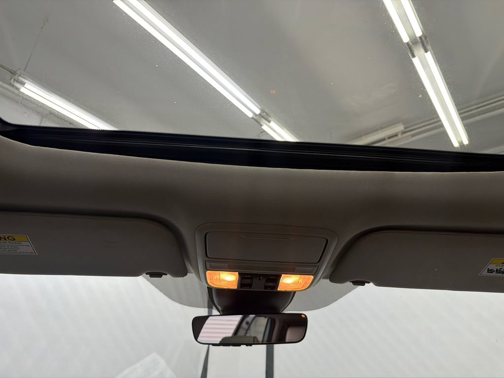 Certified 2025 Honda Odyssey Elite image 24