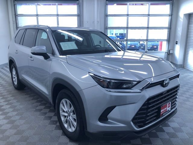 Certified 2025 Toyota Grand Highlander AWD image 36