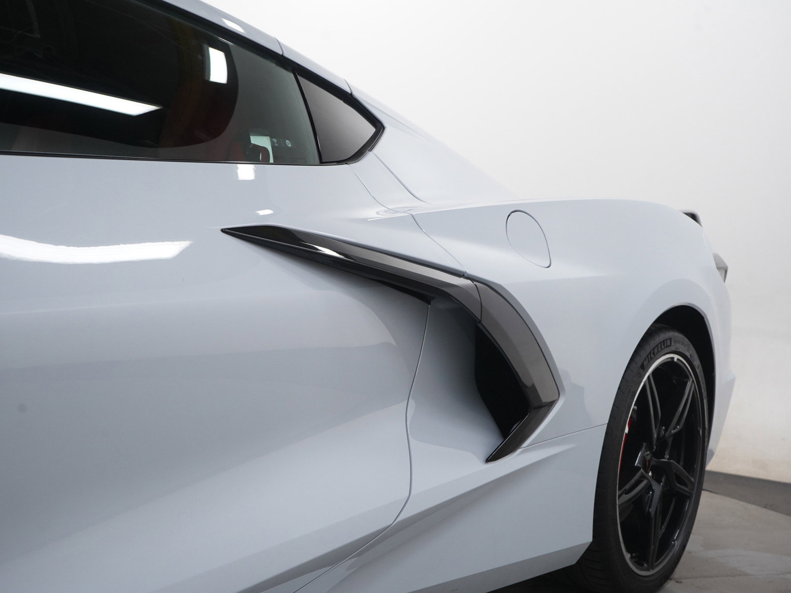 Used 2023 Chevrolet Corvette Stingray Preferred Cpe w/ Z51 Performance Package image 32