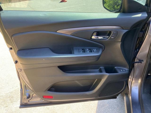 Used 2022 Honda Pilot Special Edition image 13