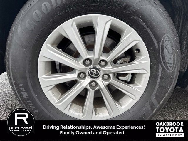 Used 2025 Toyota Grand Highlander AWD image 6