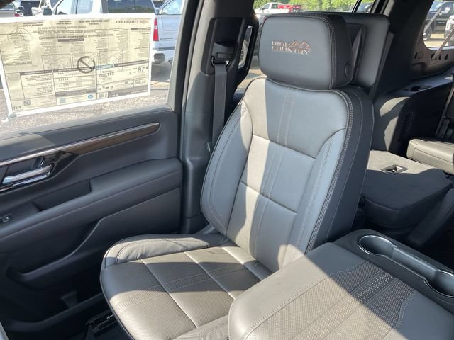 New 2026 Chevrolet Suburban High Country AWD/4WD image 26