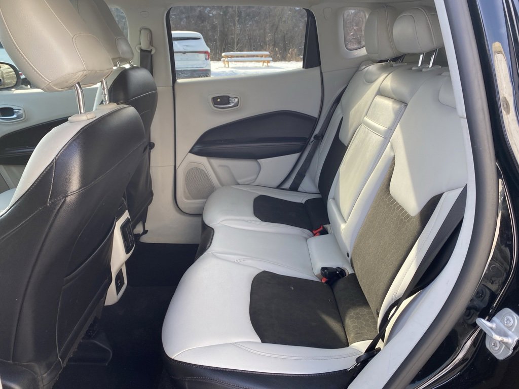 Used 2017 Jeep Compass Latitude image 19