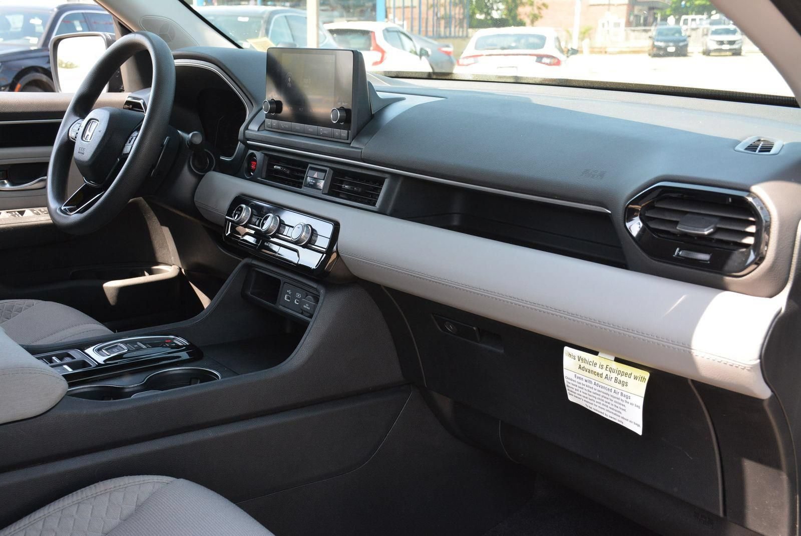 Used 2023 Honda Pilot LX image 21