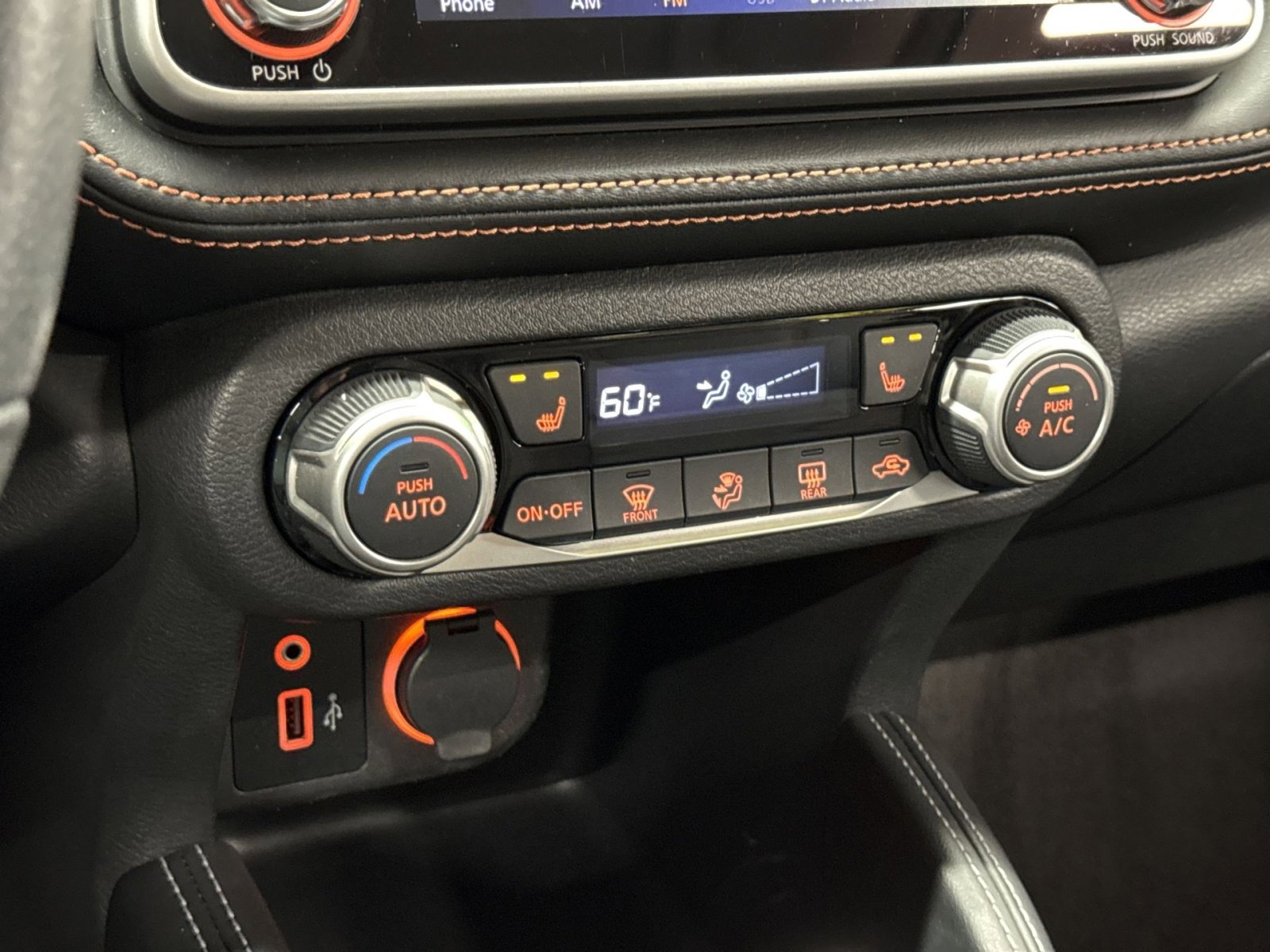 Used 2018 Nissan Kicks SR w/ Premium Package FWD image 22