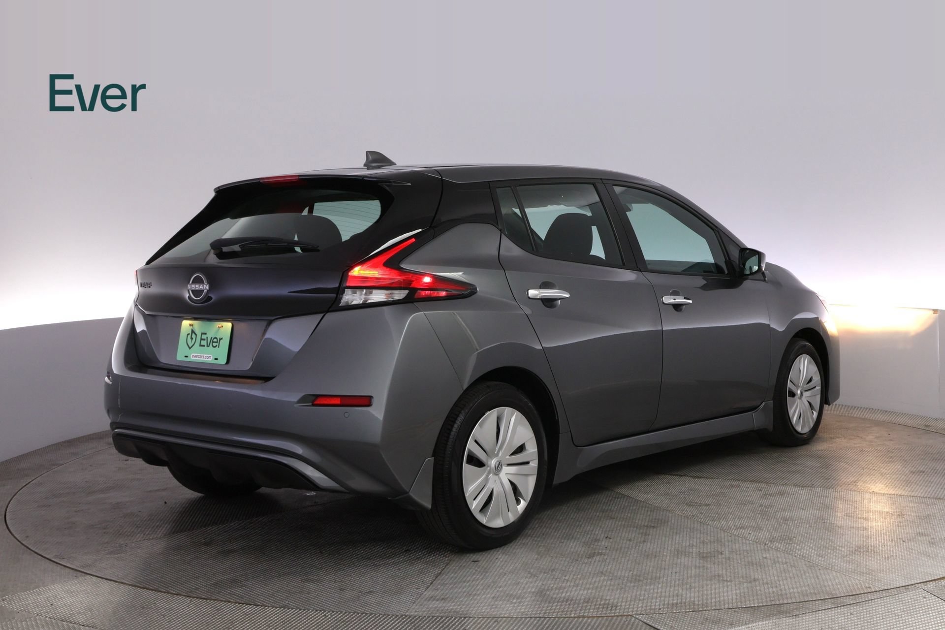 Used 2025 Nissan Leaf S FWD image 3