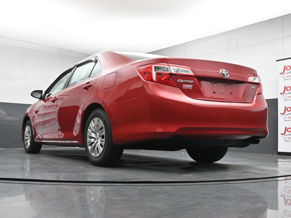 Used 2014 Toyota Camry LE FWD image 21