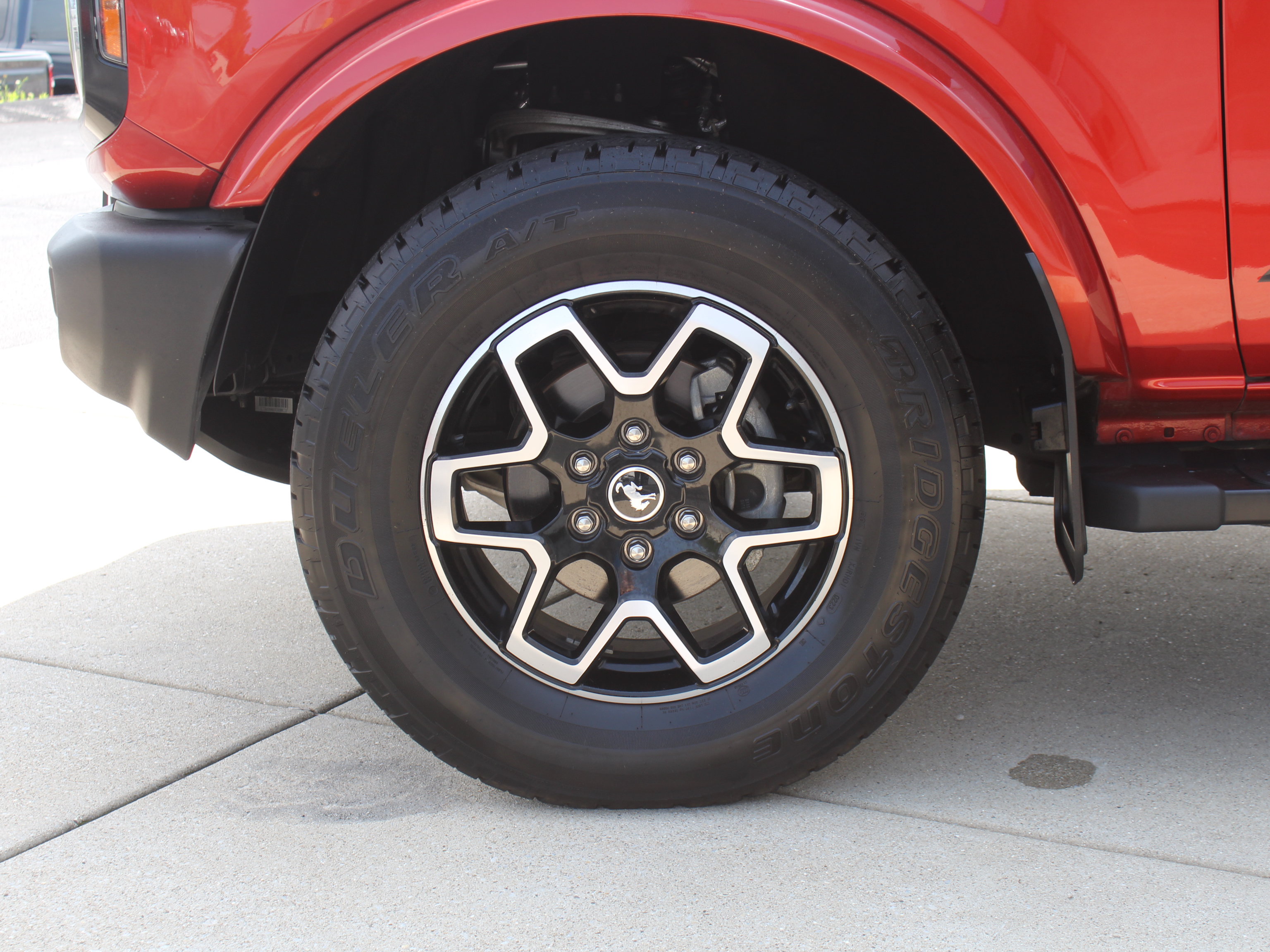 Used 2023 Ford Bronco Outer Banks AWD/4WD image 33