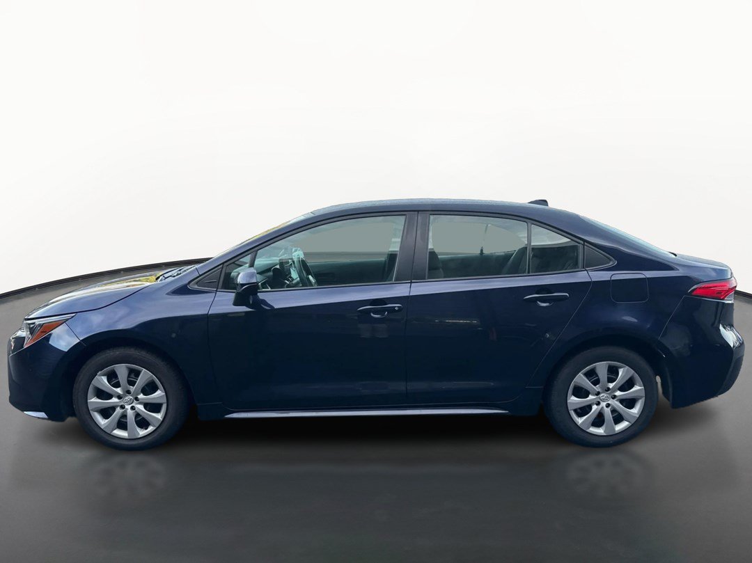 Used 2025 Toyota Corolla LE FWD image 6