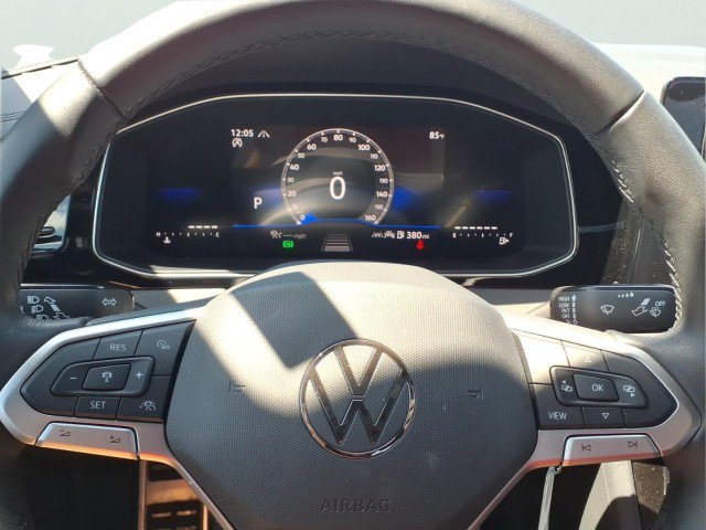 Certified 2025 Volkswagen Jetta Sport FWD image 20