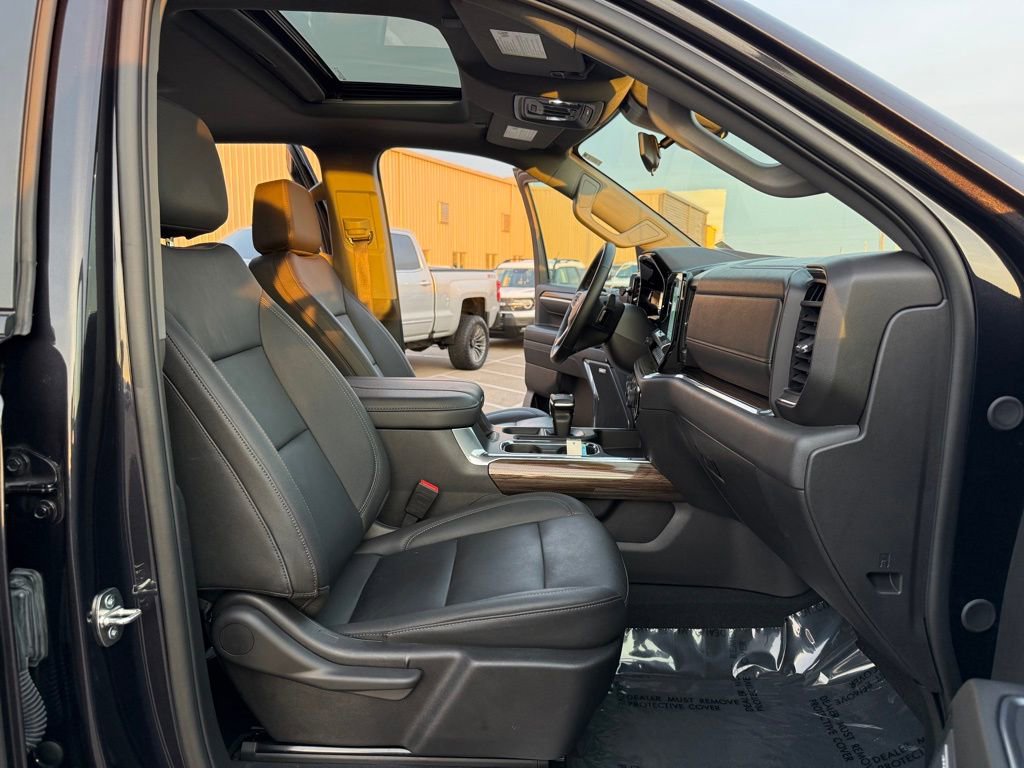 Used 2024 Chevrolet Silverado 1500 LT Trail Boss w/ LT Trail Boss Premium Package image 19