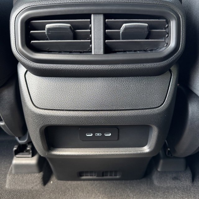 New 2025 Honda Pilot Sport image 14