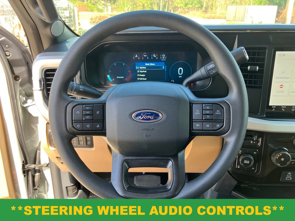 New 2026 Ford F250 XLT w/ XLT Premium Package AWD/4WD image 16