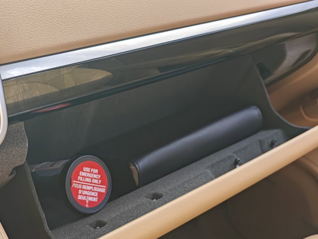 Used 2015 Porsche Cayenne Diesel w/ Premium Package image 35