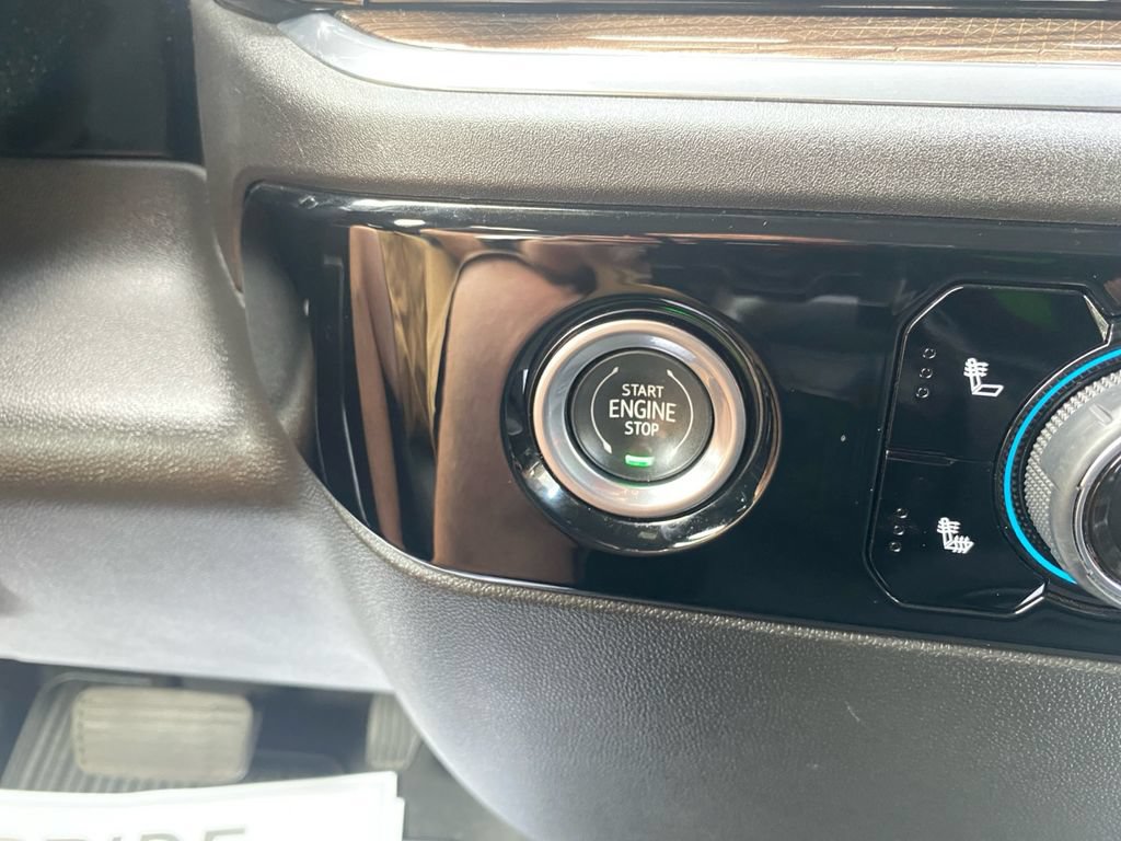 Certified 2023 Chevrolet Silverado 1500 LT AWD/4WD image 34