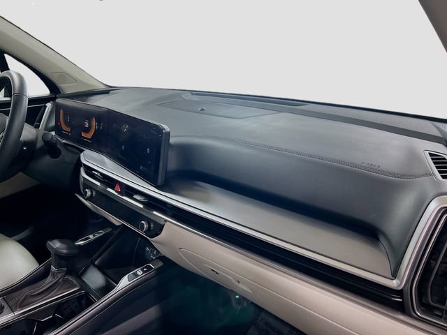 Certified 2025 Kia Sorento EX image 31