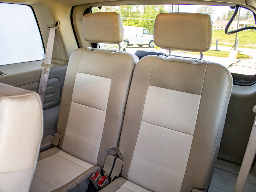 Used 2006 Ford Explorer Eddie Bauer AWD/4WD image 22