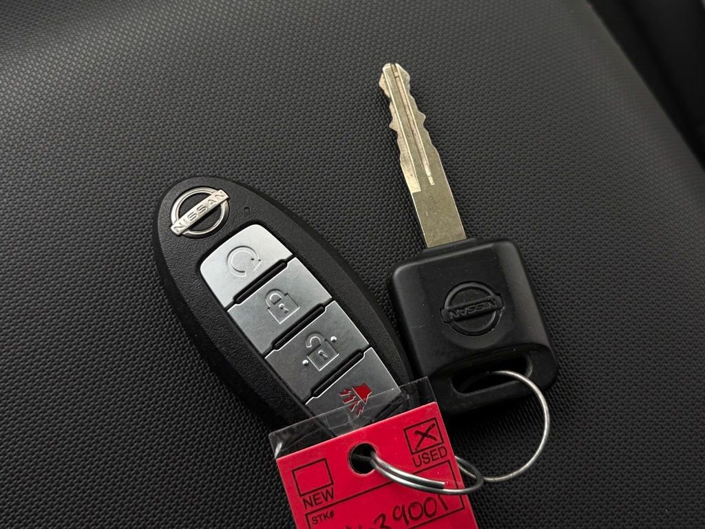 Used 2023 Nissan Frontier PRO-4X w/ Technology Package image 31