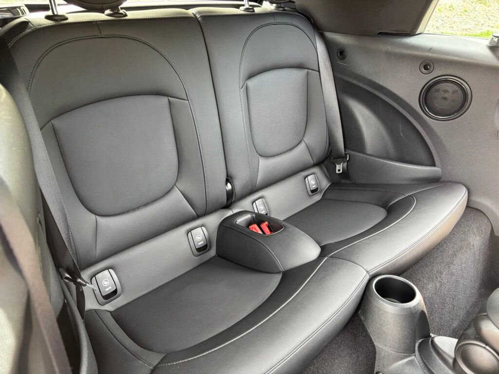 Used 2024 MINI Cooper S FWD image 23
