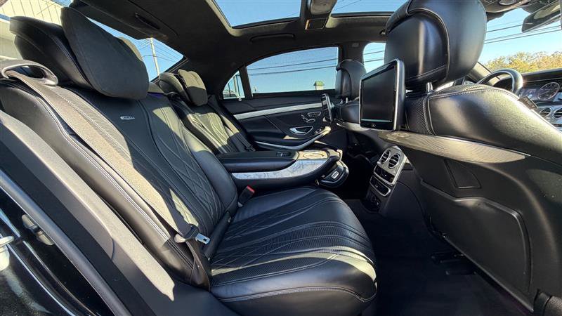 Used 2015 Mercedes-Benz S 63 AMG 4MATIC Sedan image 43