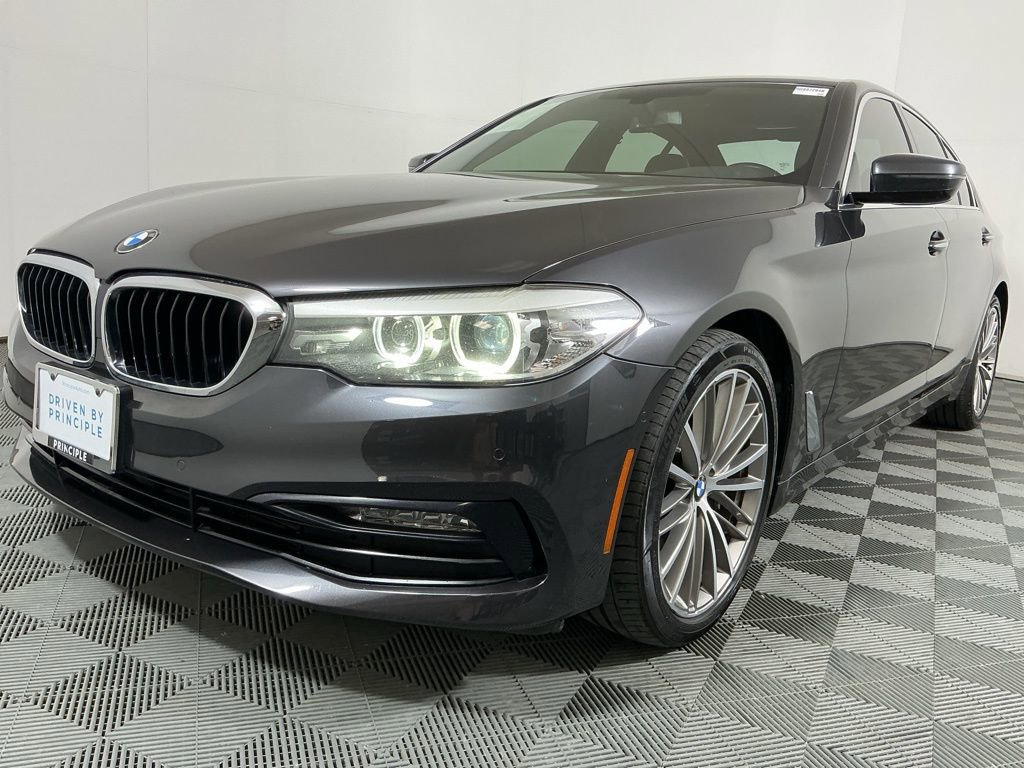 Used 2017 BMW 530i image 2