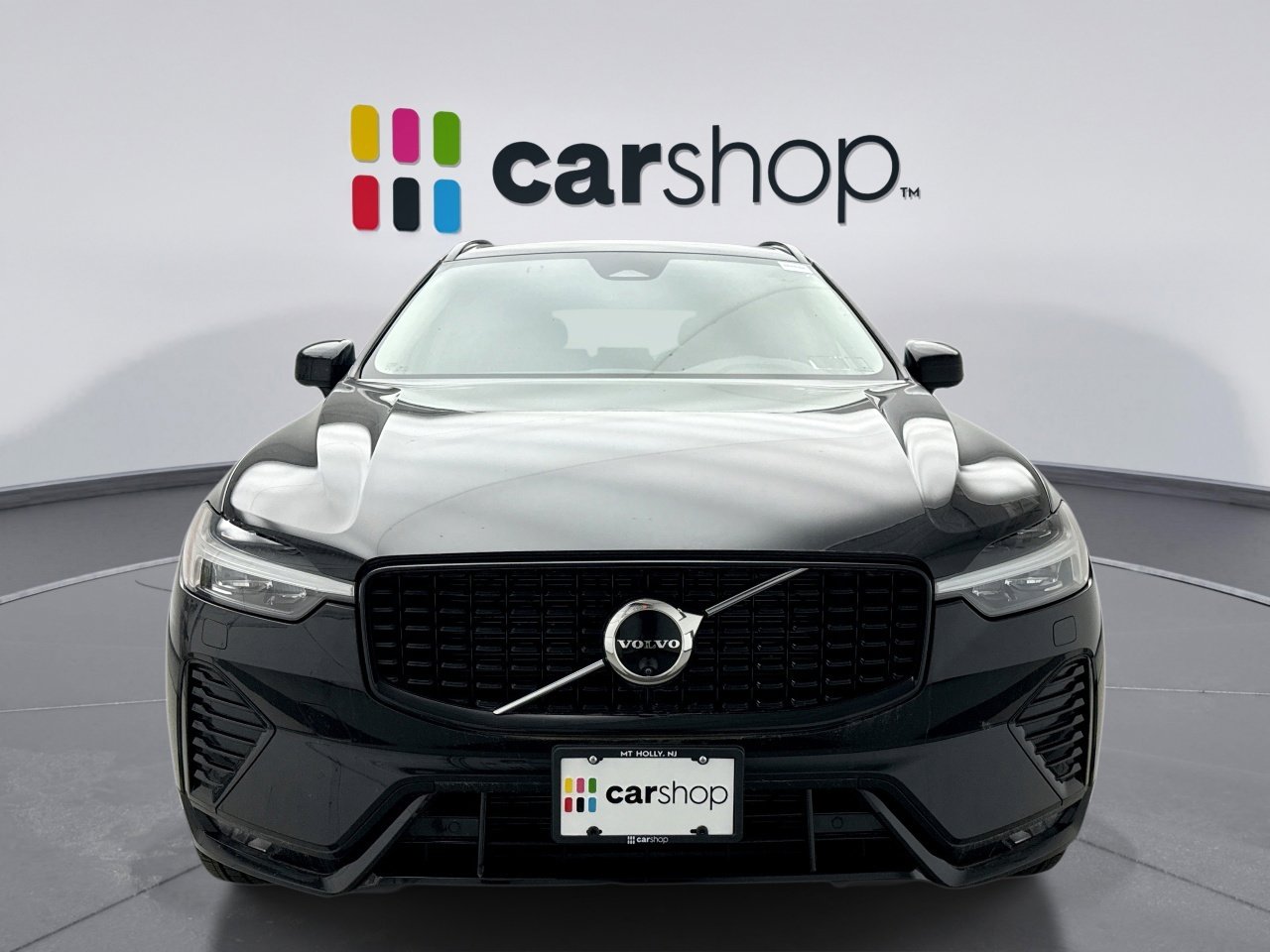 Used 2025 Volvo XC60 B5 Plus image 8