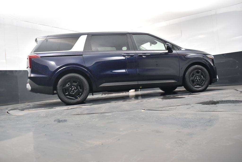 New 2026 Kia Carnival FWD image 17