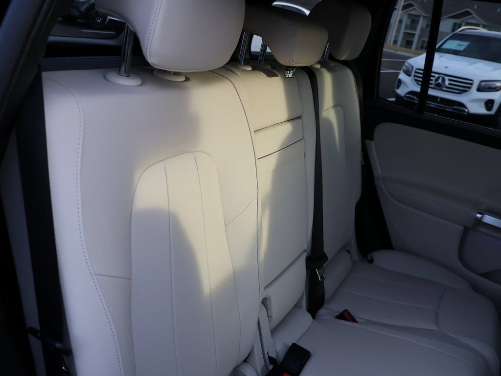 New 2026 Mercedes-Benz GLB 250 4MATIC image 14