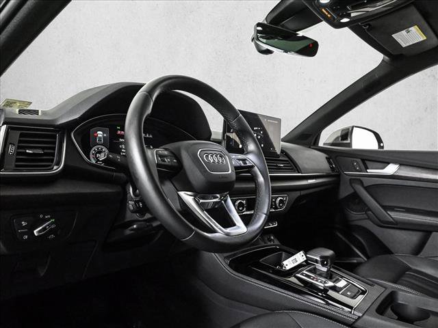 Used 2023 Audi Q5 2.0T Premium Plus w/ Premium Plus Package AWD/4WD image 10