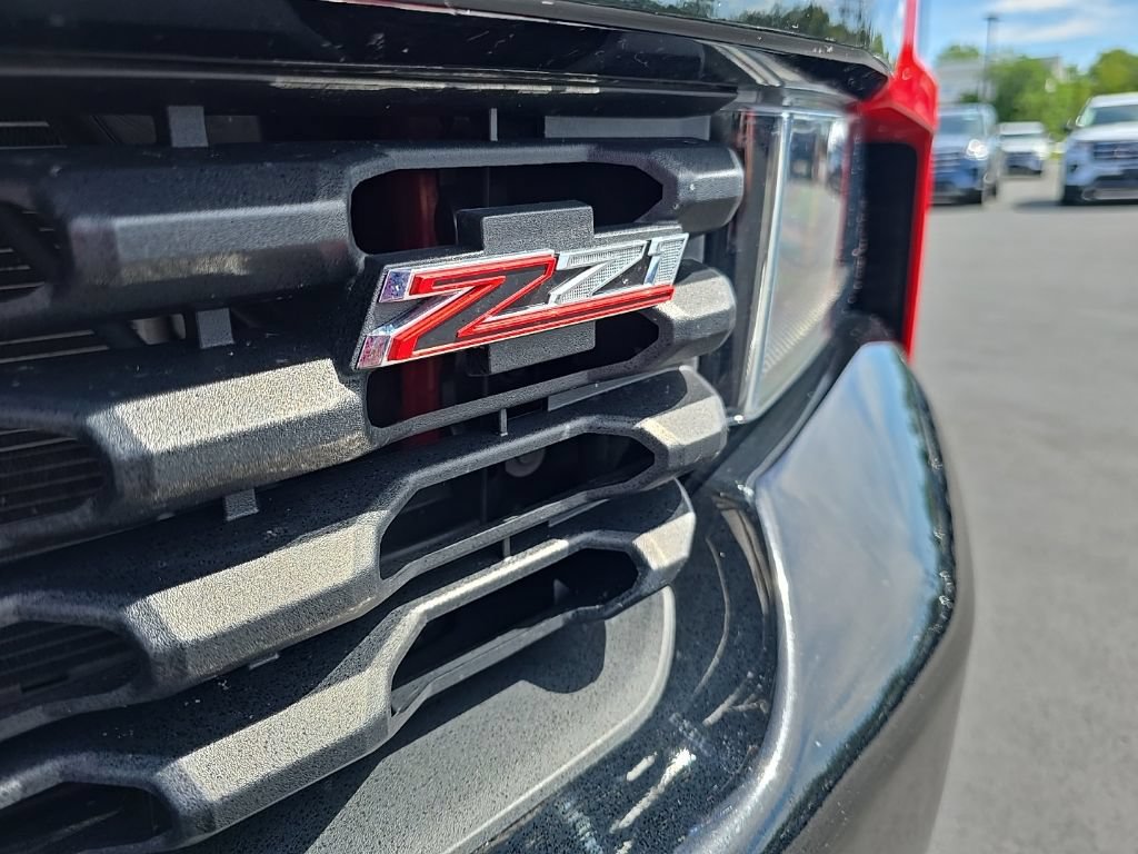 Used 2019 Chevrolet Silverado 1500 Custom Trail Boss w/ Custom Convenience Package AWD/4WD image 15
