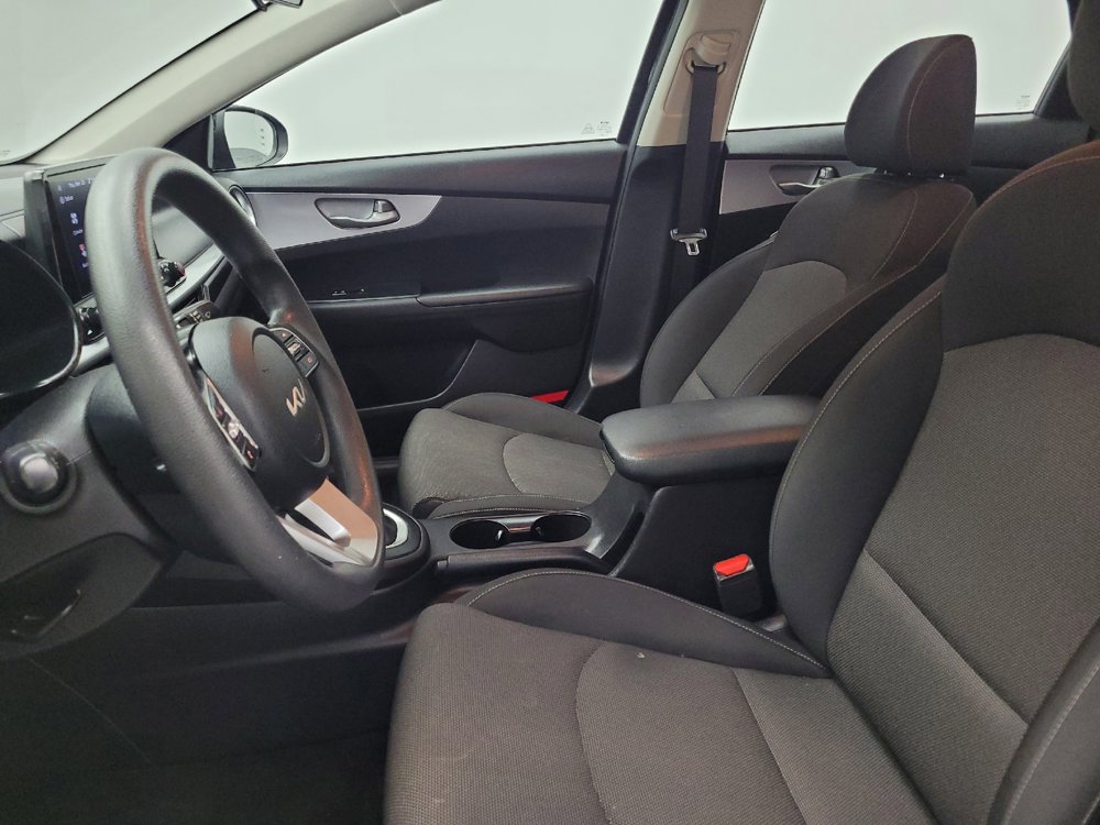 Used 2022 Kia Forte LXS FWD image 17