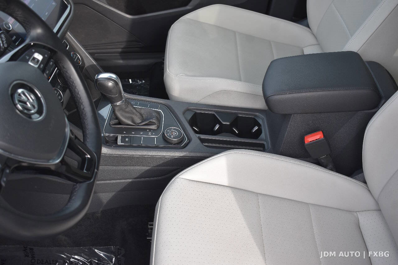 Used 2019 Volkswagen Tiguan SE AWD/4WD image 28