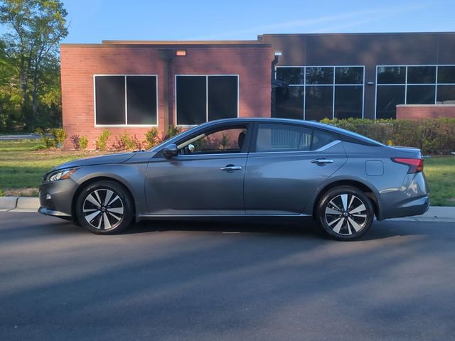 Used 2021 Nissan Altima 2.5 SV w/ SV Premium Package image 10