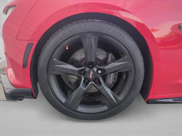 Used 2017 Chevrolet Camaro SS image 23