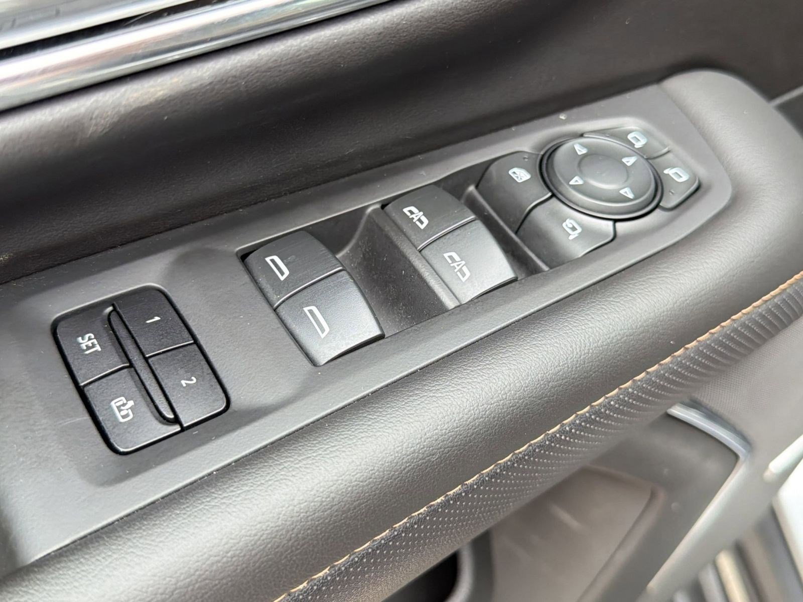 Certified 2023 GMC Yukon AT4 w/ AT4 Premium Plus Package image 22