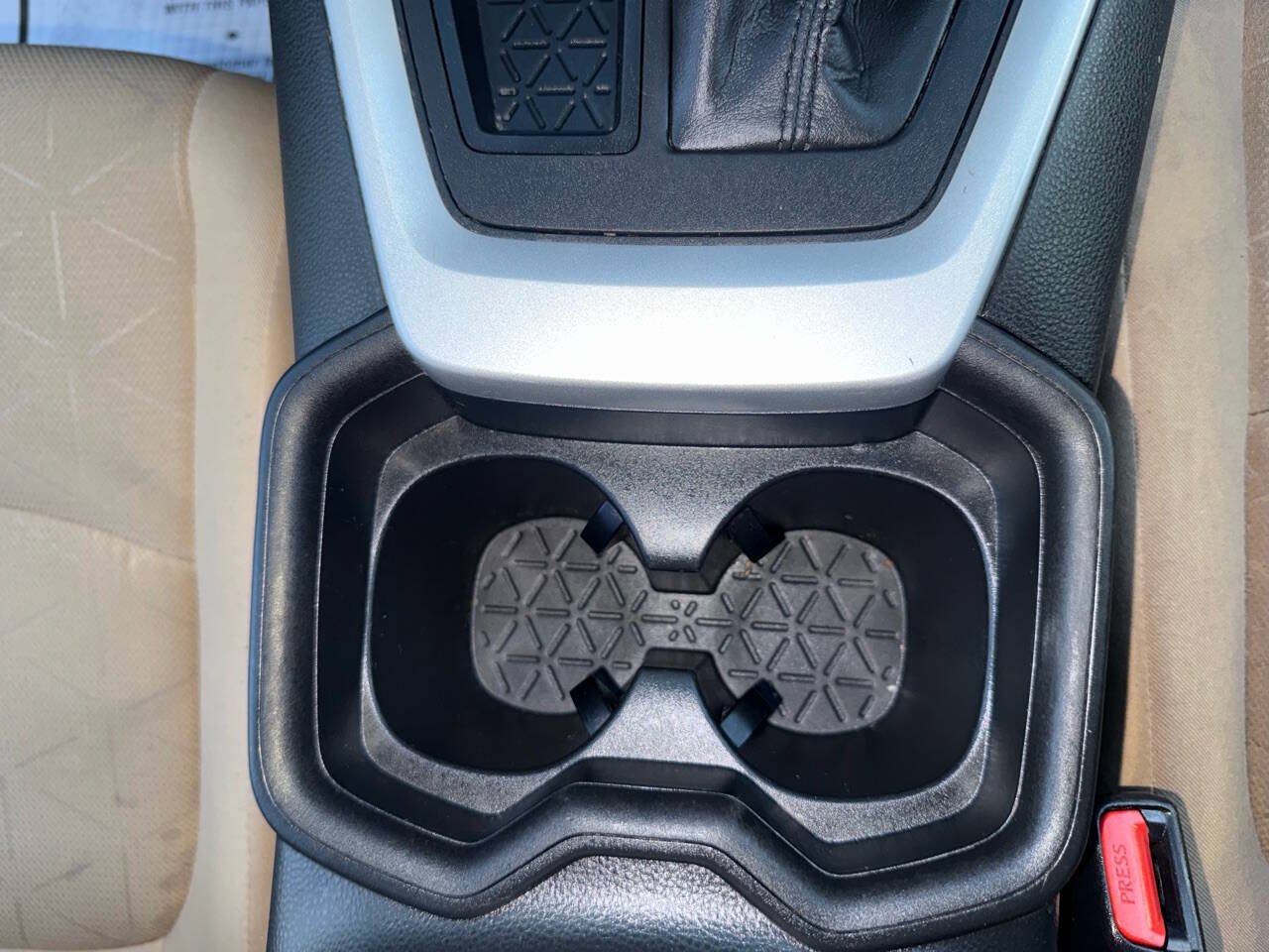 Used 2021 Toyota RAV4 XLE FWD image 33