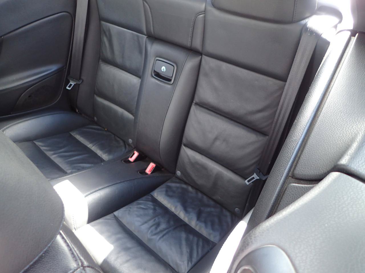 Used 2009 Volkswagen Eos Lux FWD image 17