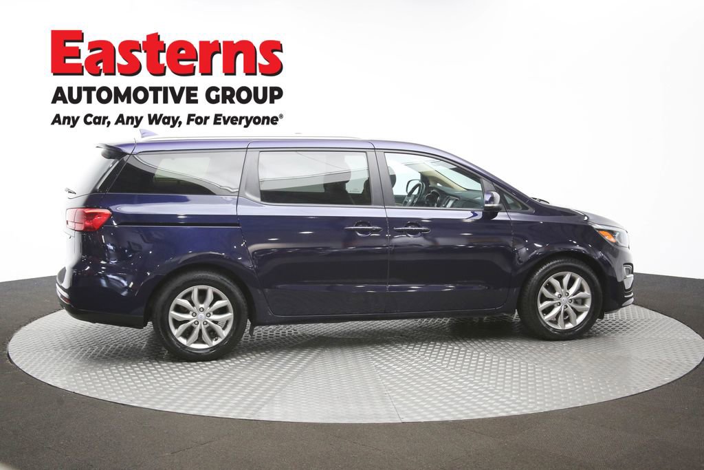 Used 2021 Kia Sedona EX image 45