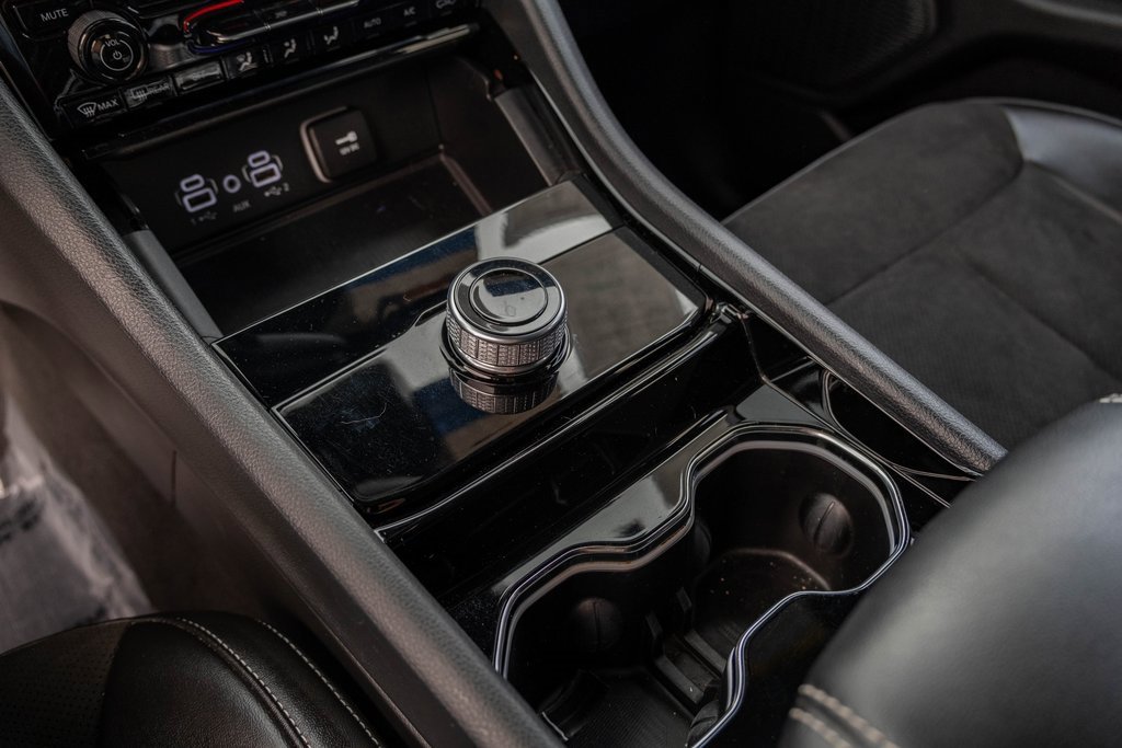 Used 2023 Jeep Grand Cherokee Altitude image 18