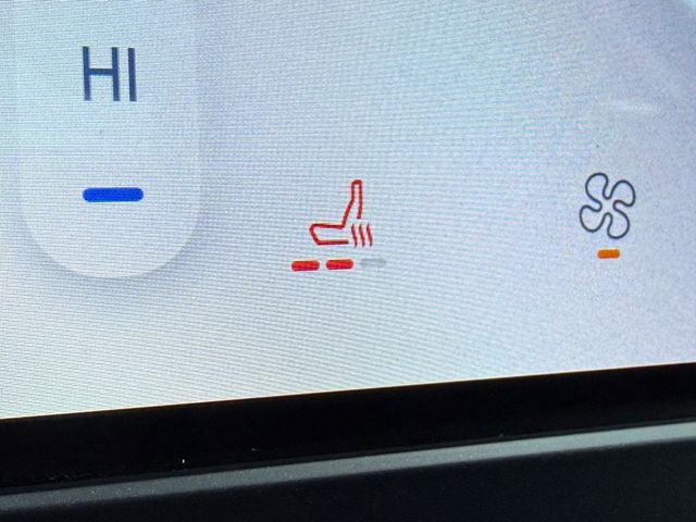 Used 2024 Ford Edge SEL w/ Convenience Package image 10