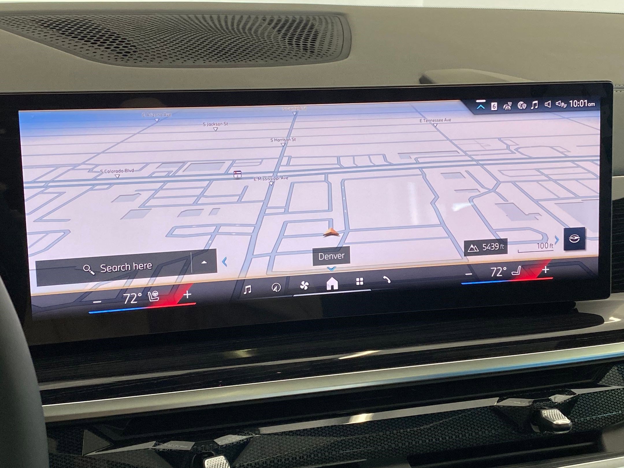 New 2026 BMW X5 xDrive50e w/ M Sport Package image 28