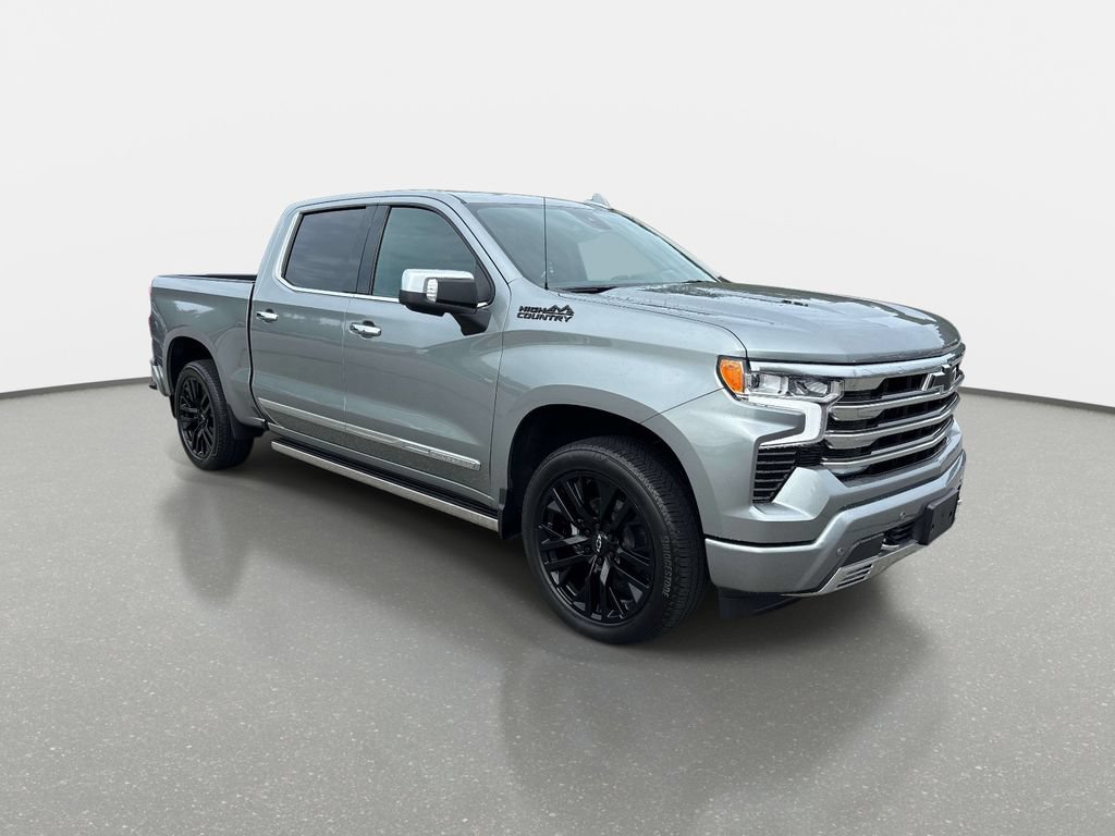 Used 2025 Chevrolet Silverado 1500 High Country AWD/4WD image 2