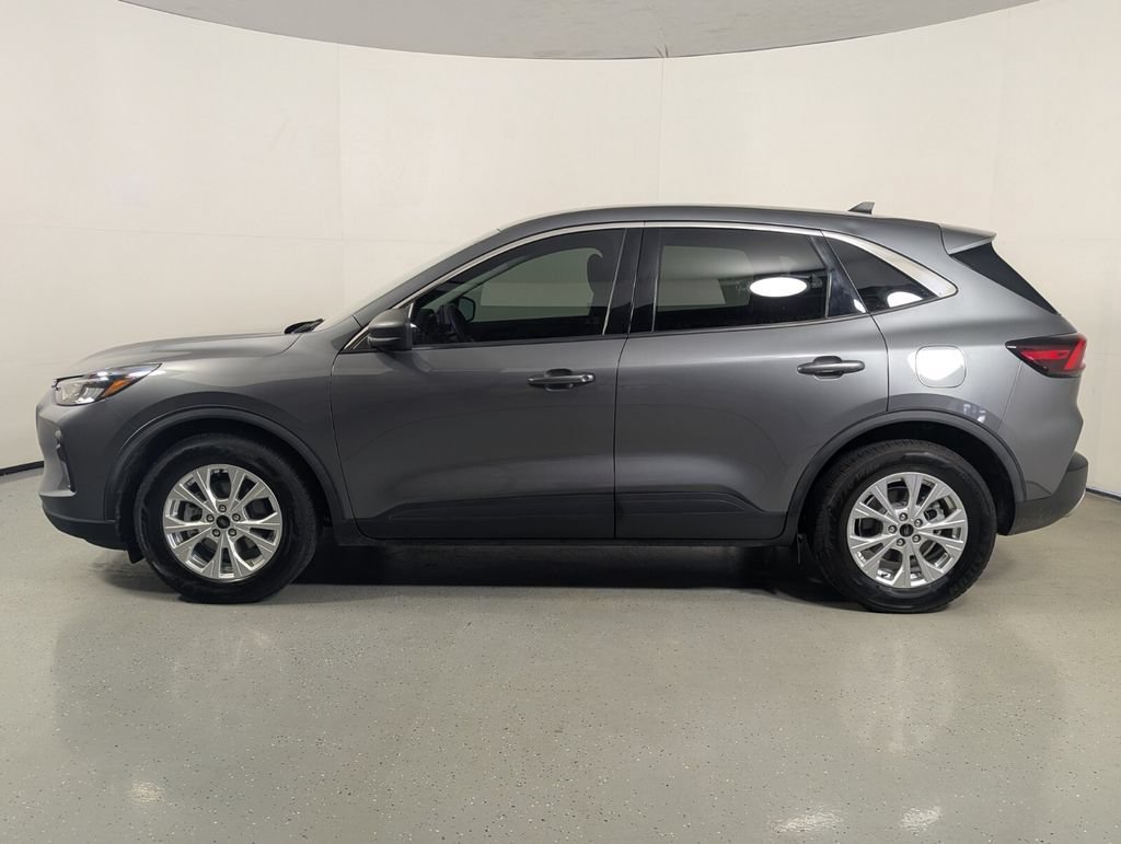 Used 2023 Ford Escape Active FWD image 4