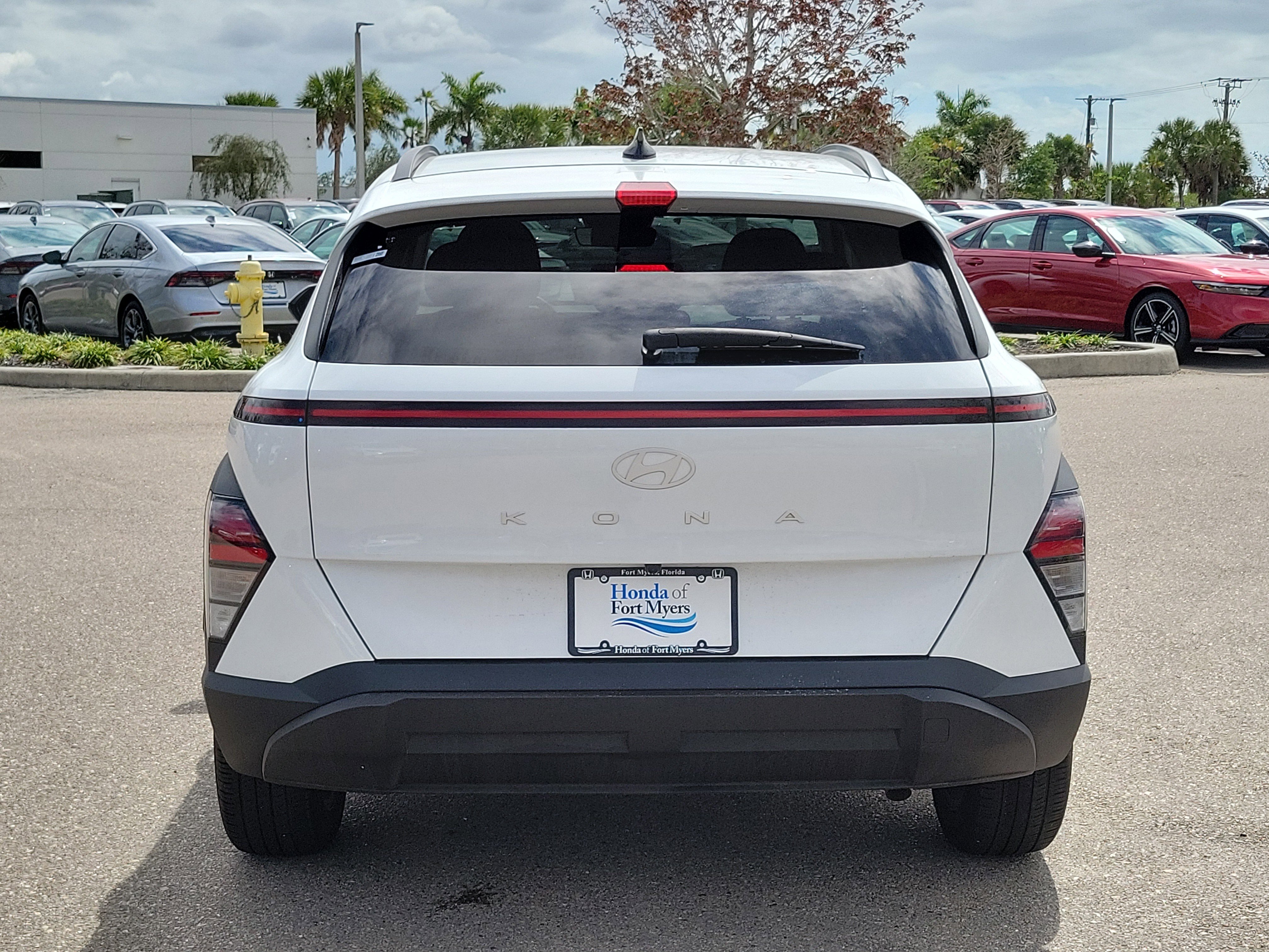 Used 2024 Hyundai Kona SEL image 5